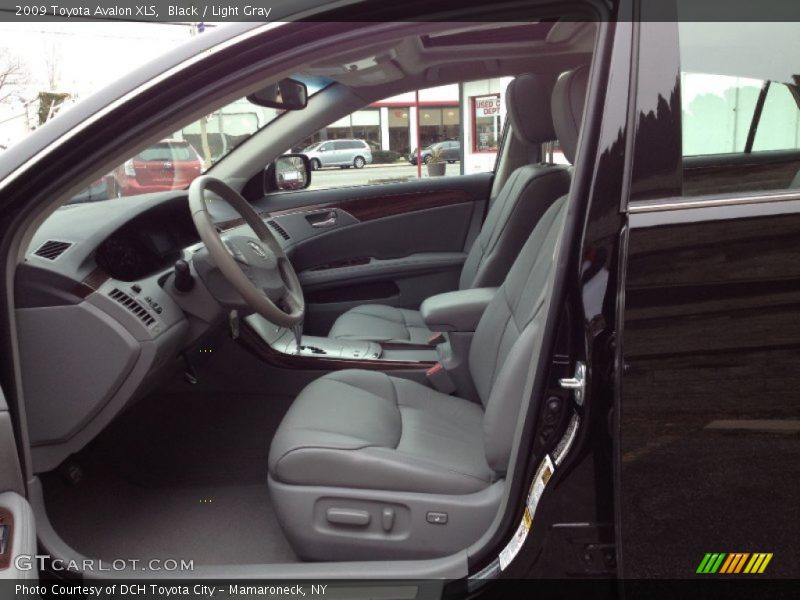Black / Light Gray 2009 Toyota Avalon XLS