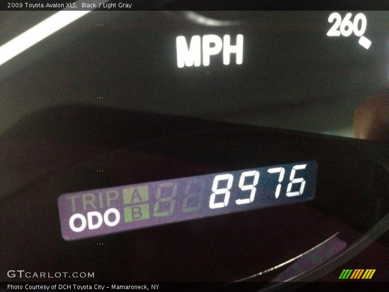 Black / Light Gray 2009 Toyota Avalon XLS