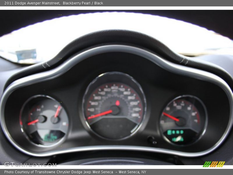 Blackberry Pearl / Black 2011 Dodge Avenger Mainstreet