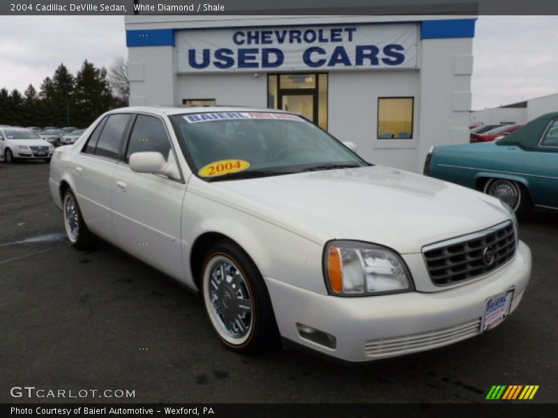 White Diamond / Shale 2004 Cadillac DeVille Sedan