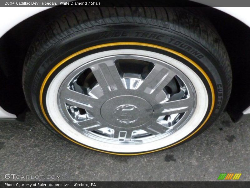 White Diamond / Shale 2004 Cadillac DeVille Sedan