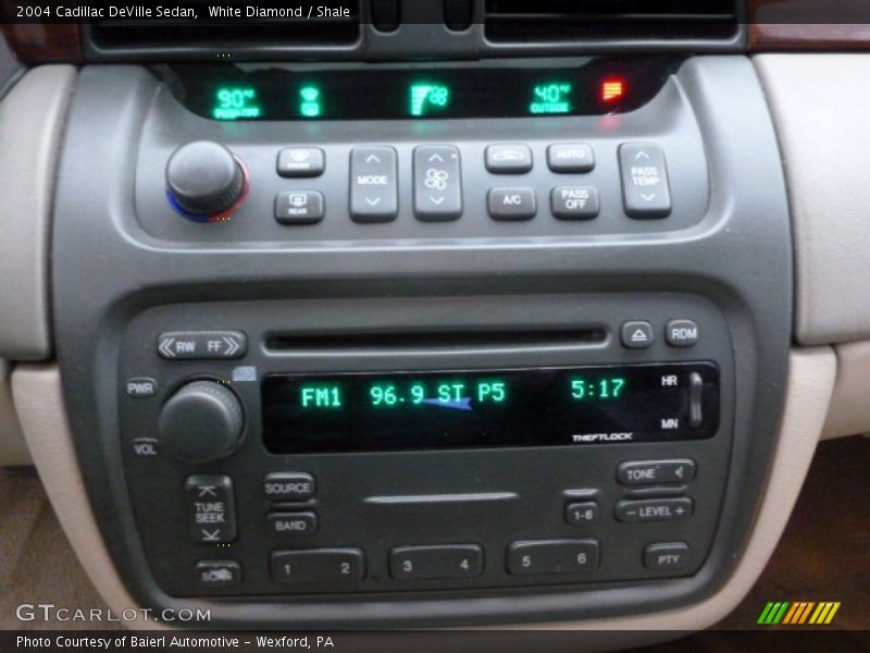 White Diamond / Shale 2004 Cadillac DeVille Sedan
