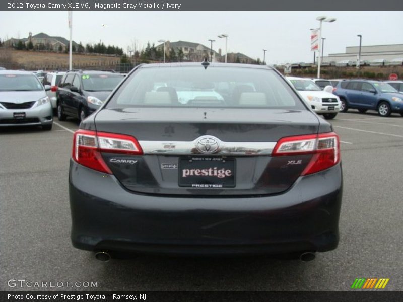 Magnetic Gray Metallic / Ivory 2012 Toyota Camry XLE V6