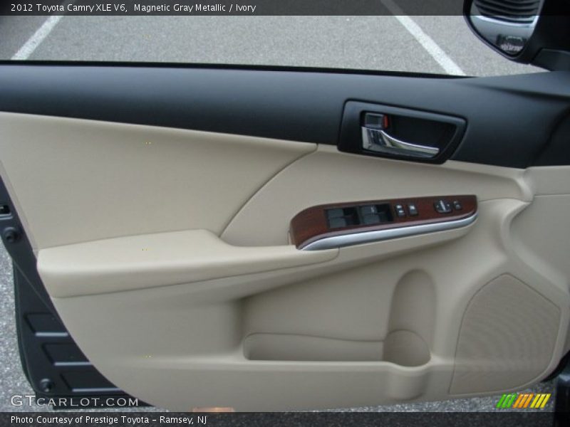 Magnetic Gray Metallic / Ivory 2012 Toyota Camry XLE V6