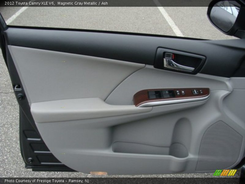 Magnetic Gray Metallic / Ash 2012 Toyota Camry XLE V6