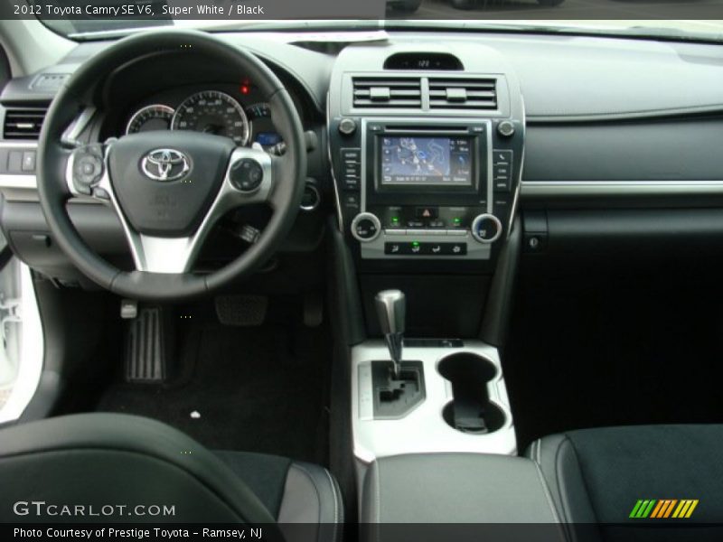 Super White / Black 2012 Toyota Camry SE V6