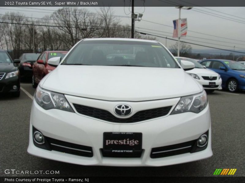 Super White / Black/Ash 2012 Toyota Camry SE V6