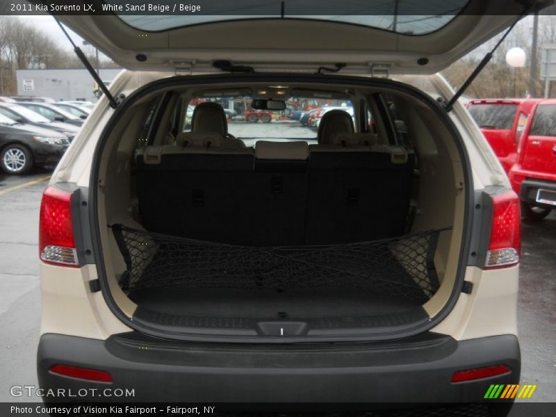 White Sand Beige / Beige 2011 Kia Sorento LX