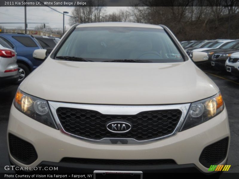 White Sand Beige / Beige 2011 Kia Sorento LX