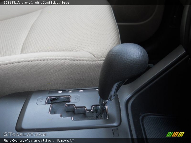White Sand Beige / Beige 2011 Kia Sorento LX