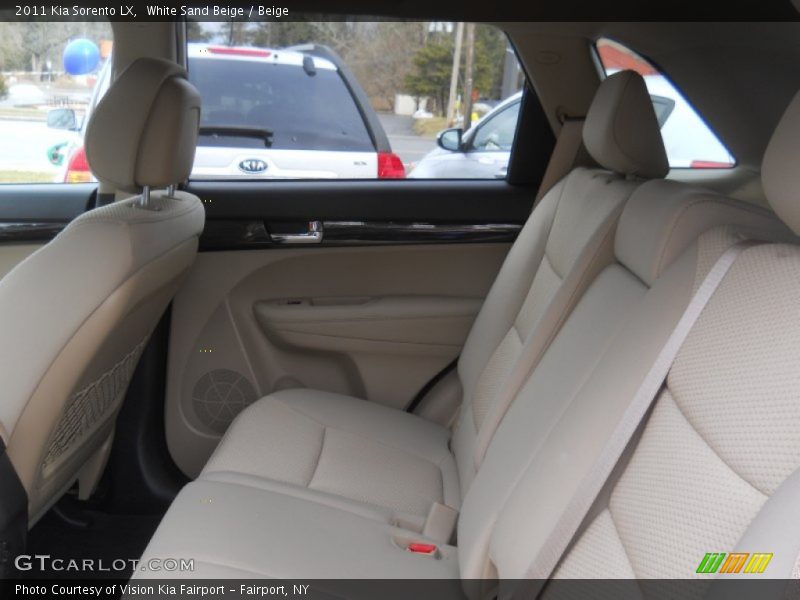 White Sand Beige / Beige 2011 Kia Sorento LX
