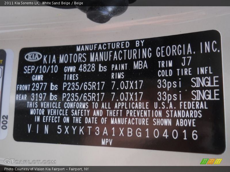 White Sand Beige / Beige 2011 Kia Sorento LX