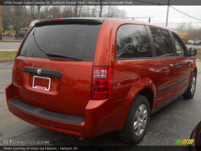 Sunburst Orange Pearl / Medium Slate Gray/Light Shale 2008 Dodge Grand Caravan SE