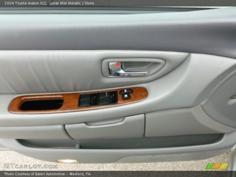 Lunar Mist Metallic / Stone 2004 Toyota Avalon XLS
