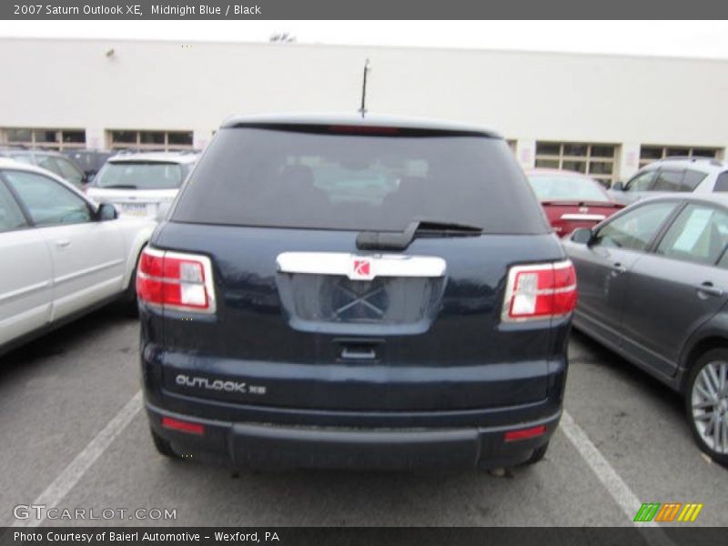 Midnight Blue / Black 2007 Saturn Outlook XE