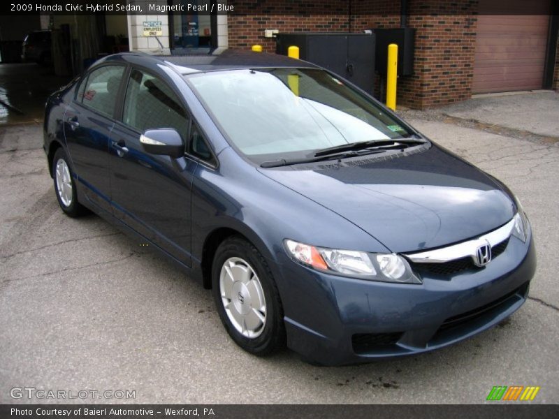 Front 3/4 View of 2009 Civic Hybrid Sedan