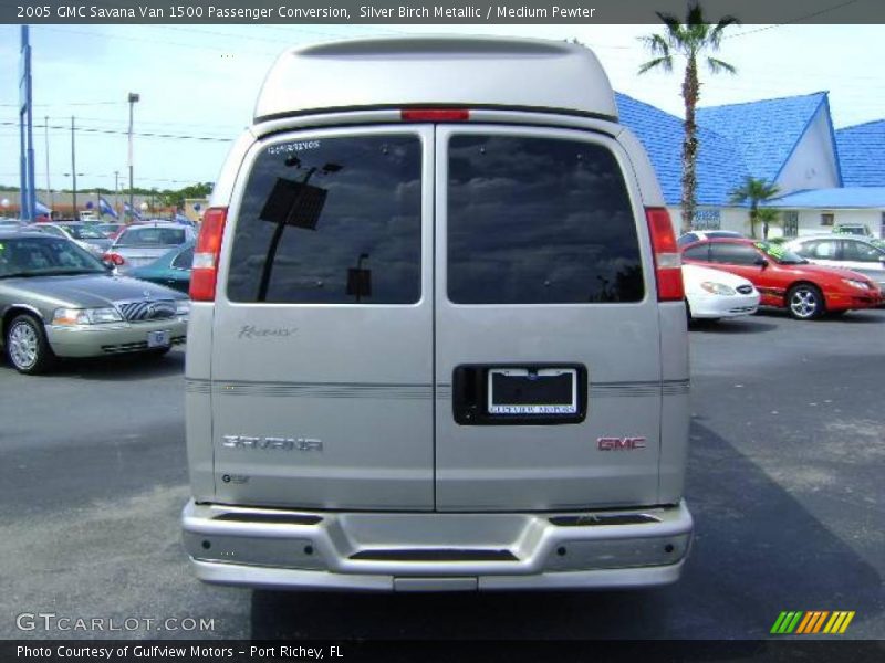 Silver Birch Metallic / Medium Pewter 2005 GMC Savana Van 1500 Passenger Conversion