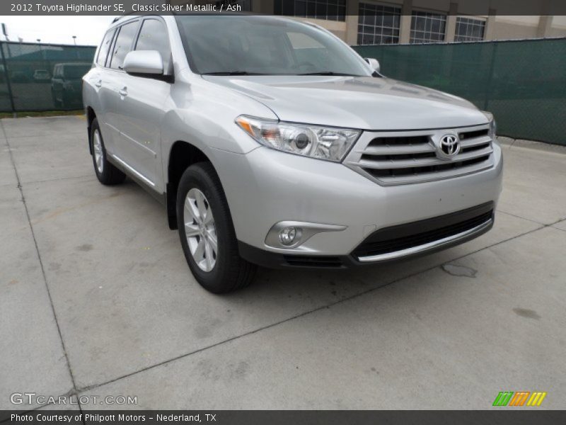 Classic Silver Metallic / Ash 2012 Toyota Highlander SE