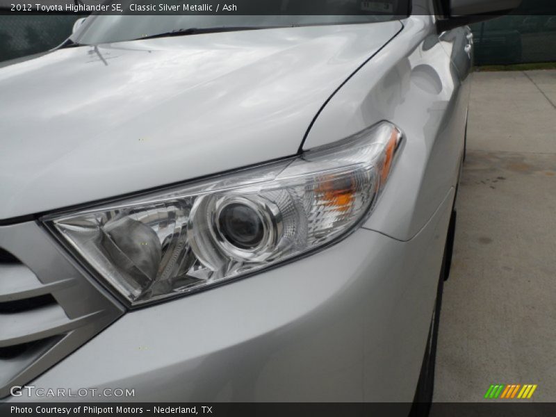 Classic Silver Metallic / Ash 2012 Toyota Highlander SE
