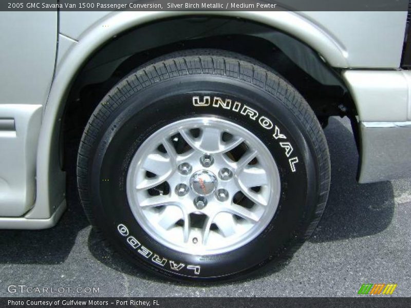 Silver Birch Metallic / Medium Pewter 2005 GMC Savana Van 1500 Passenger Conversion