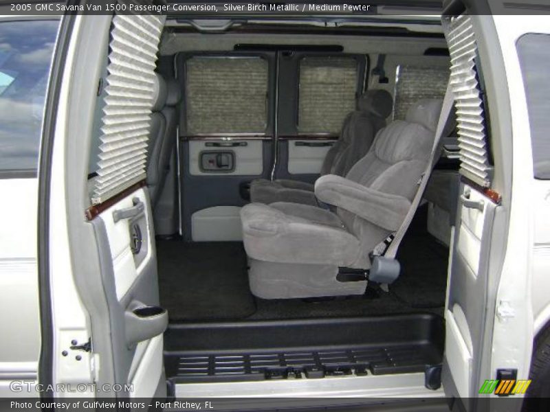 Silver Birch Metallic / Medium Pewter 2005 GMC Savana Van 1500 Passenger Conversion