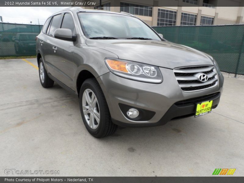 Mineral Gray / Gray 2012 Hyundai Santa Fe SE V6