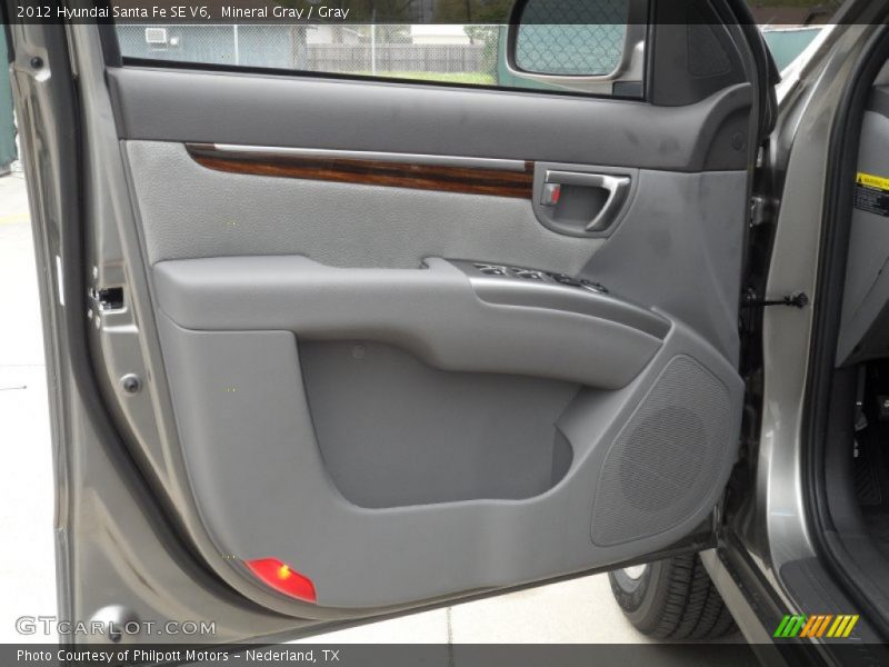 Mineral Gray / Gray 2012 Hyundai Santa Fe SE V6