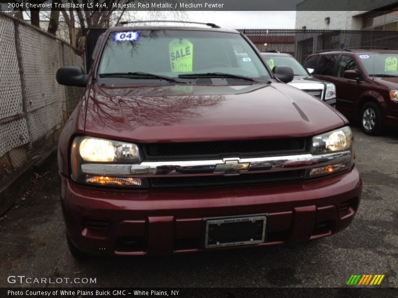 Majestic Red Metallic / Medium Pewter 2004 Chevrolet TrailBlazer LS 4x4