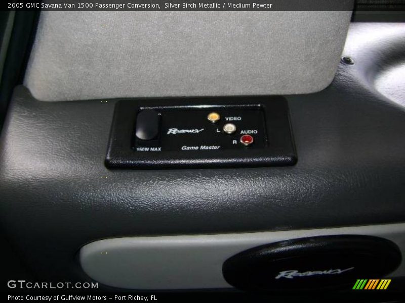 Silver Birch Metallic / Medium Pewter 2005 GMC Savana Van 1500 Passenger Conversion
