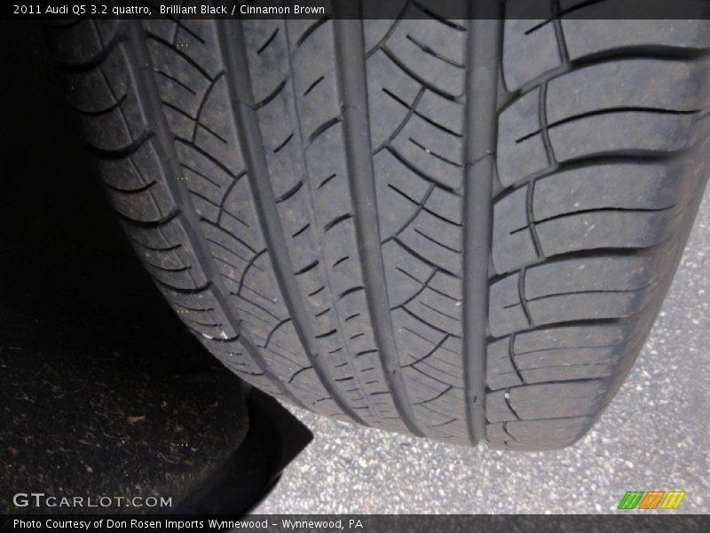 Brilliant Black / Cinnamon Brown 2011 Audi Q5 3.2 quattro