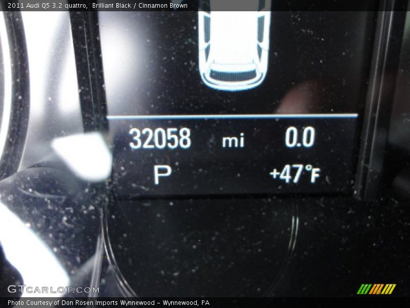 Brilliant Black / Cinnamon Brown 2011 Audi Q5 3.2 quattro