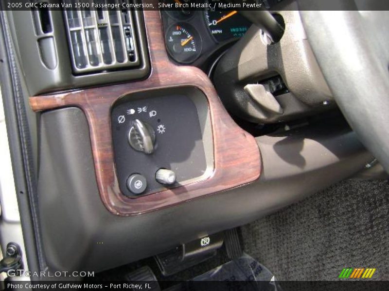 Silver Birch Metallic / Medium Pewter 2005 GMC Savana Van 1500 Passenger Conversion