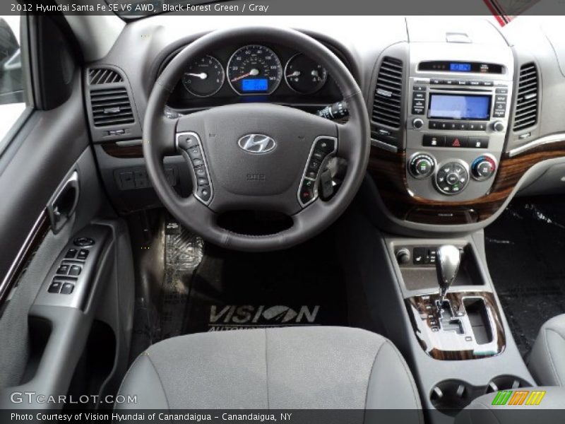Dashboard of 2012 Santa Fe SE V6 AWD