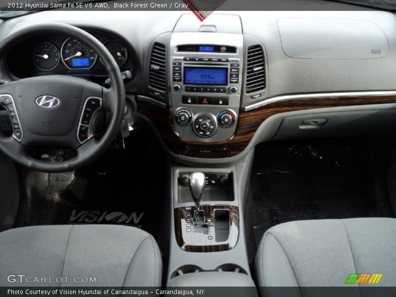 Dashboard of 2012 Santa Fe SE V6 AWD