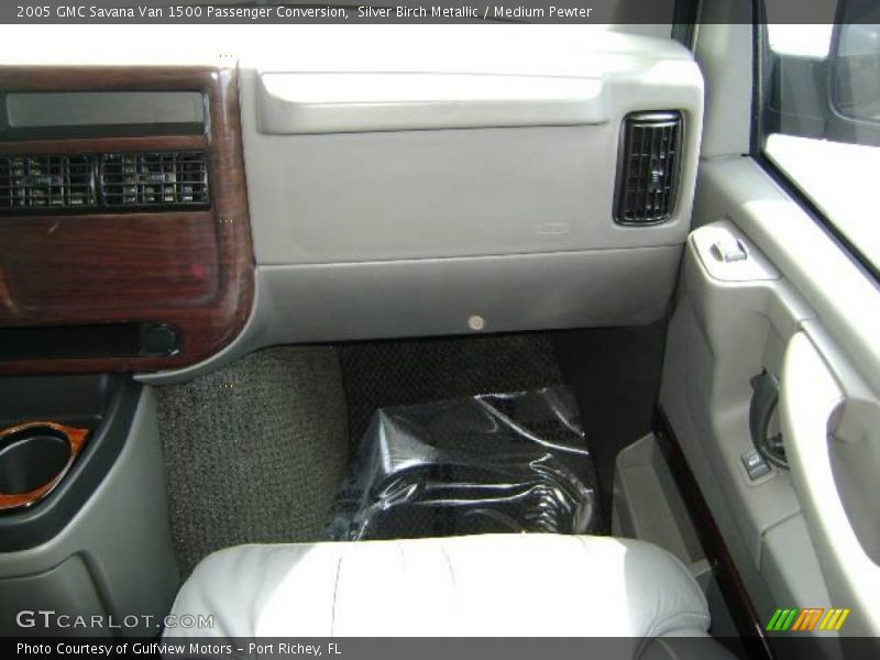 Silver Birch Metallic / Medium Pewter 2005 GMC Savana Van 1500 Passenger Conversion