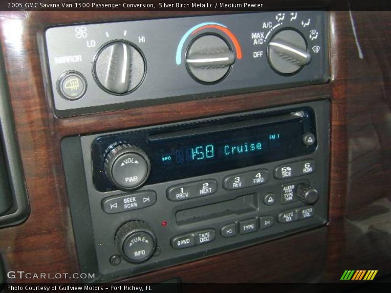 Silver Birch Metallic / Medium Pewter 2005 GMC Savana Van 1500 Passenger Conversion