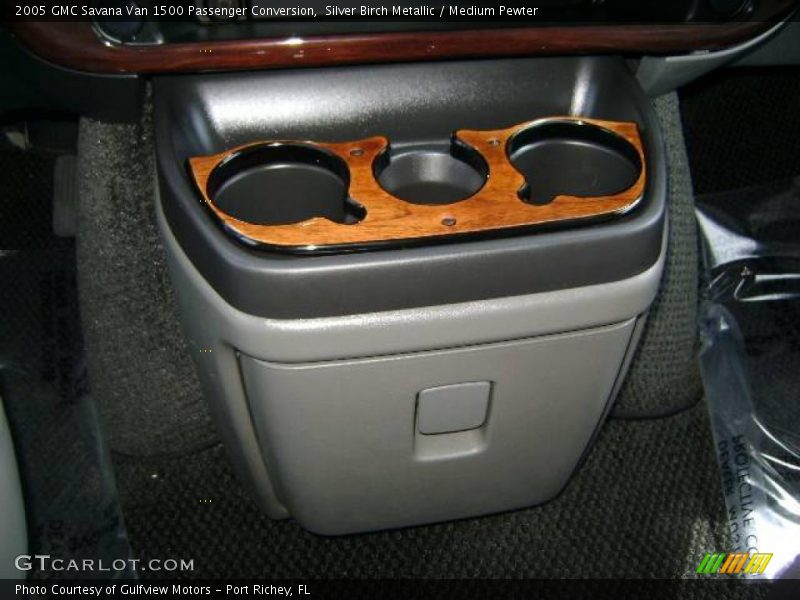 Silver Birch Metallic / Medium Pewter 2005 GMC Savana Van 1500 Passenger Conversion