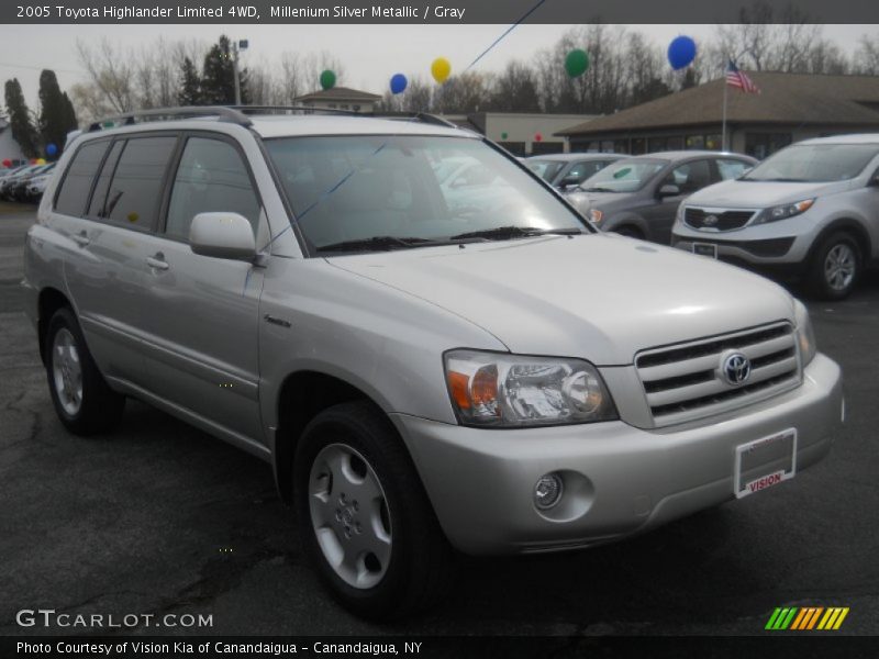Millenium Silver Metallic / Gray 2005 Toyota Highlander Limited 4WD