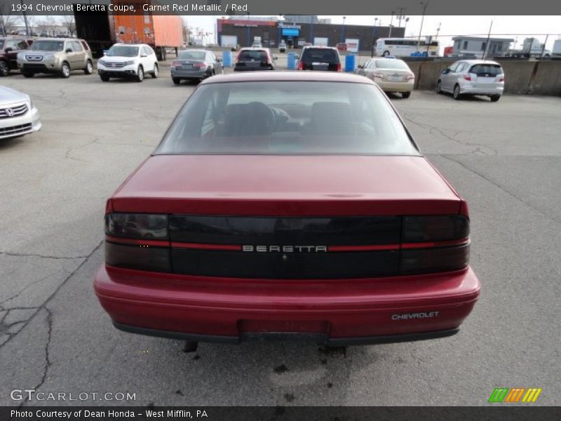 Garnet Red Metallic / Red 1994 Chevrolet Beretta Coupe