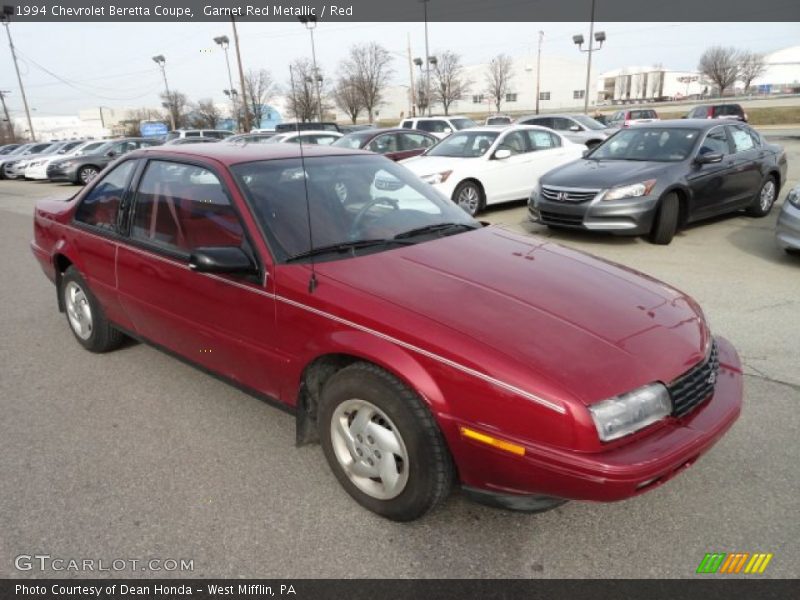 Front 3/4 View of 1994 Beretta Coupe
