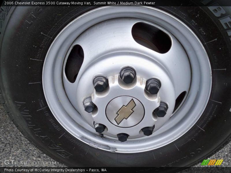 Summit White / Medium Dark Pewter 2006 Chevrolet Express 3500 Cutaway Moving Van