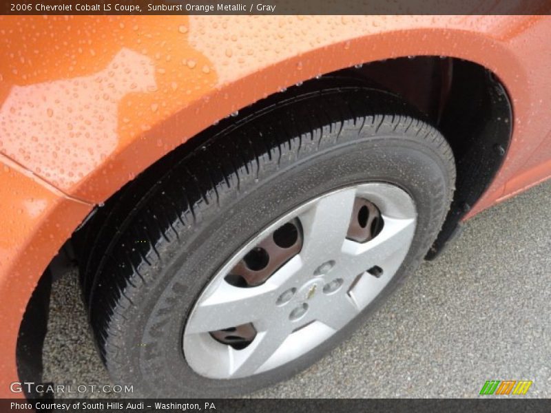 Sunburst Orange Metallic / Gray 2006 Chevrolet Cobalt LS Coupe