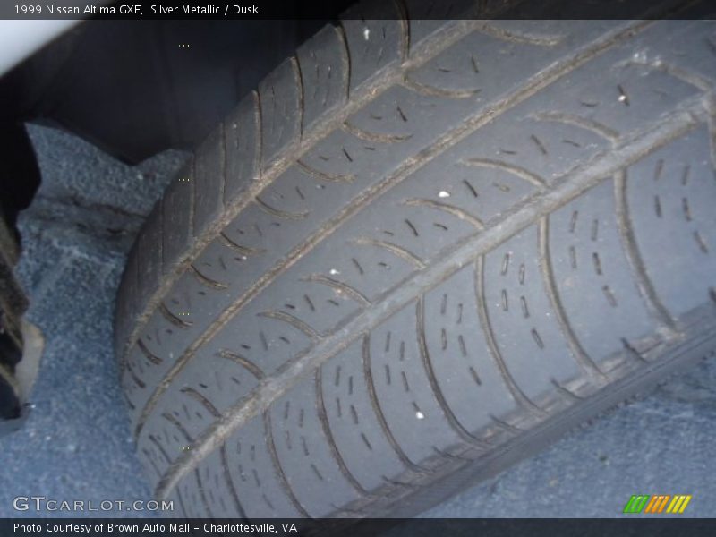 Silver Metallic / Dusk 1999 Nissan Altima GXE
