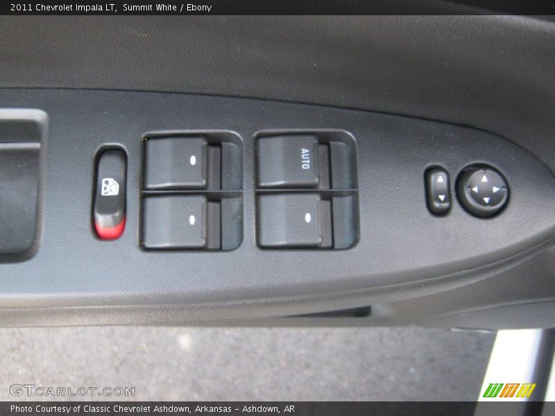 Summit White / Ebony 2011 Chevrolet Impala LT