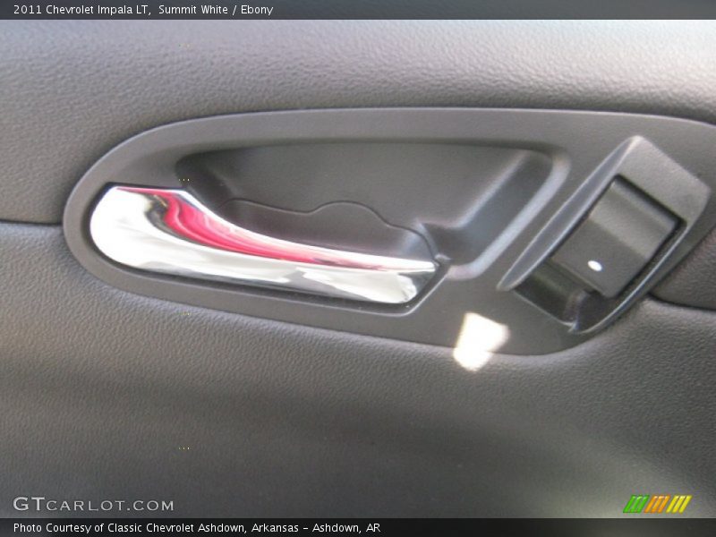 Summit White / Ebony 2011 Chevrolet Impala LT
