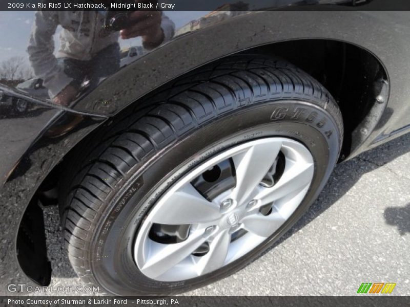 Midnight Black / Gray 2009 Kia Rio Rio5 LX Hatchback