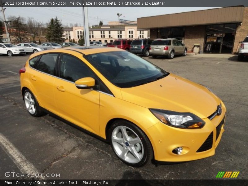 Front 3/4 View of 2012 Focus Titanium 5-Door