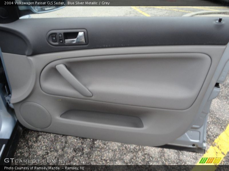 Blue Silver Metallic / Grey 2004 Volkswagen Passat GLS Sedan