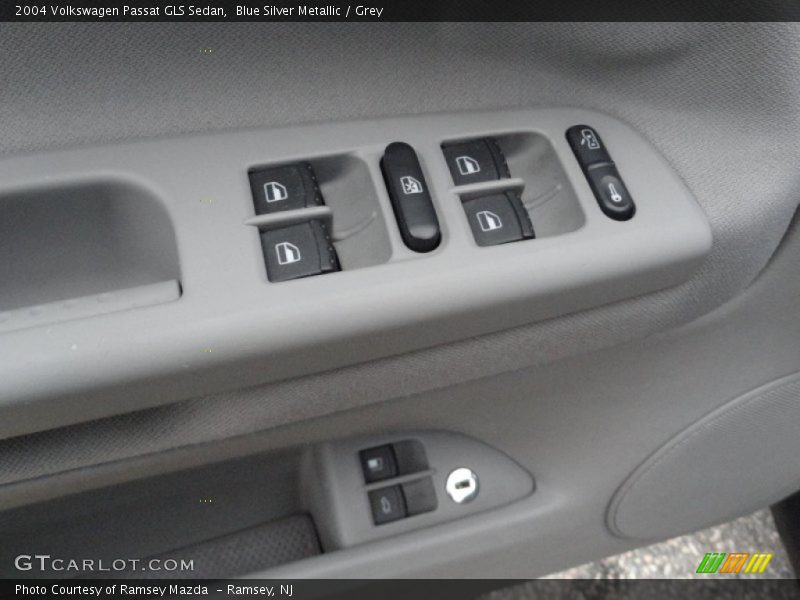 Blue Silver Metallic / Grey 2004 Volkswagen Passat GLS Sedan