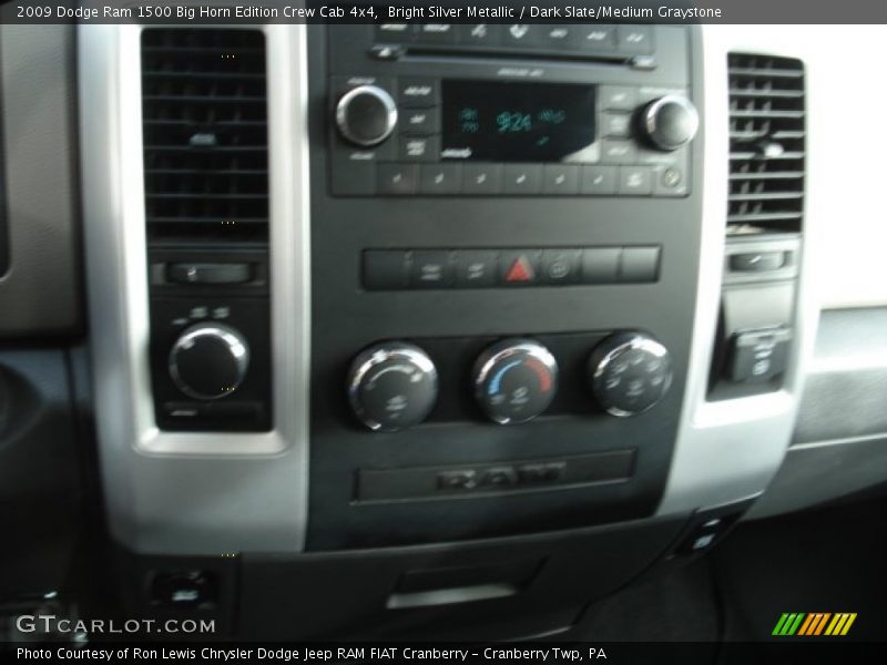 Bright Silver Metallic / Dark Slate/Medium Graystone 2009 Dodge Ram 1500 Big Horn Edition Crew Cab 4x4